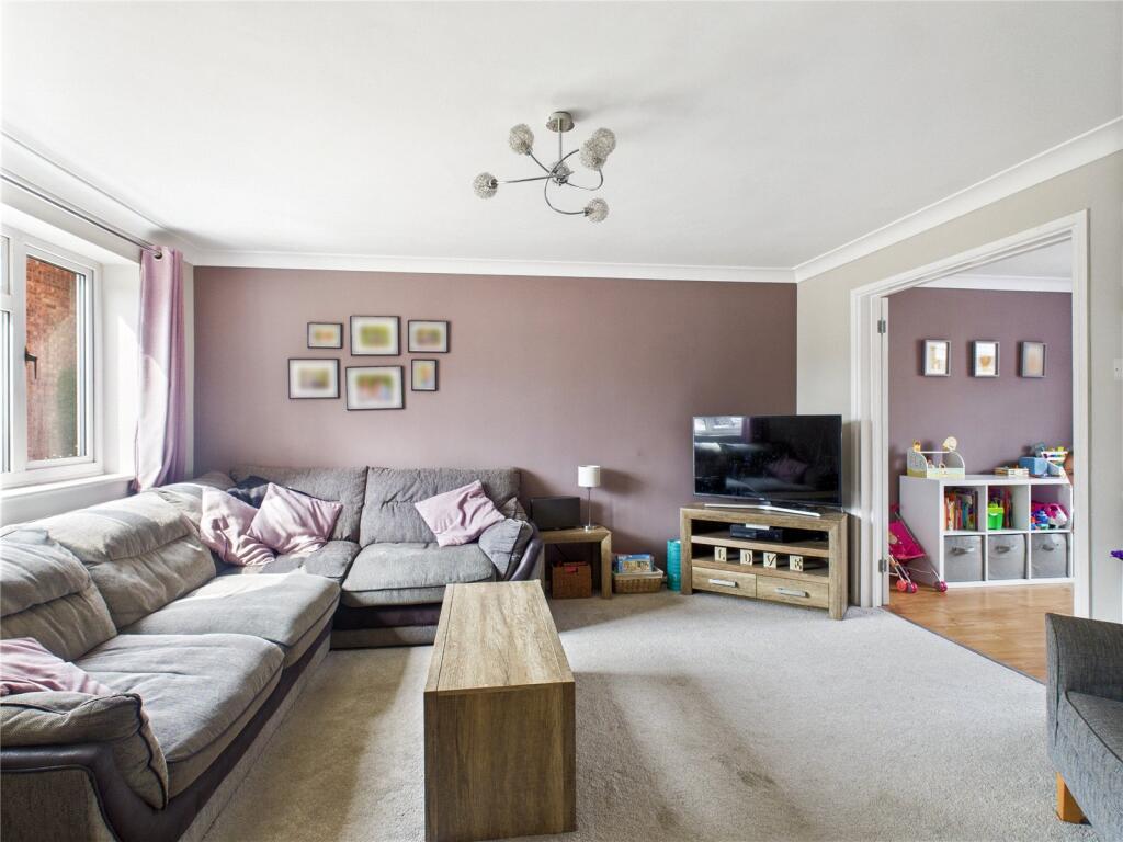 Dombey Close, Chelmsford, Essex, CM1 photo 4