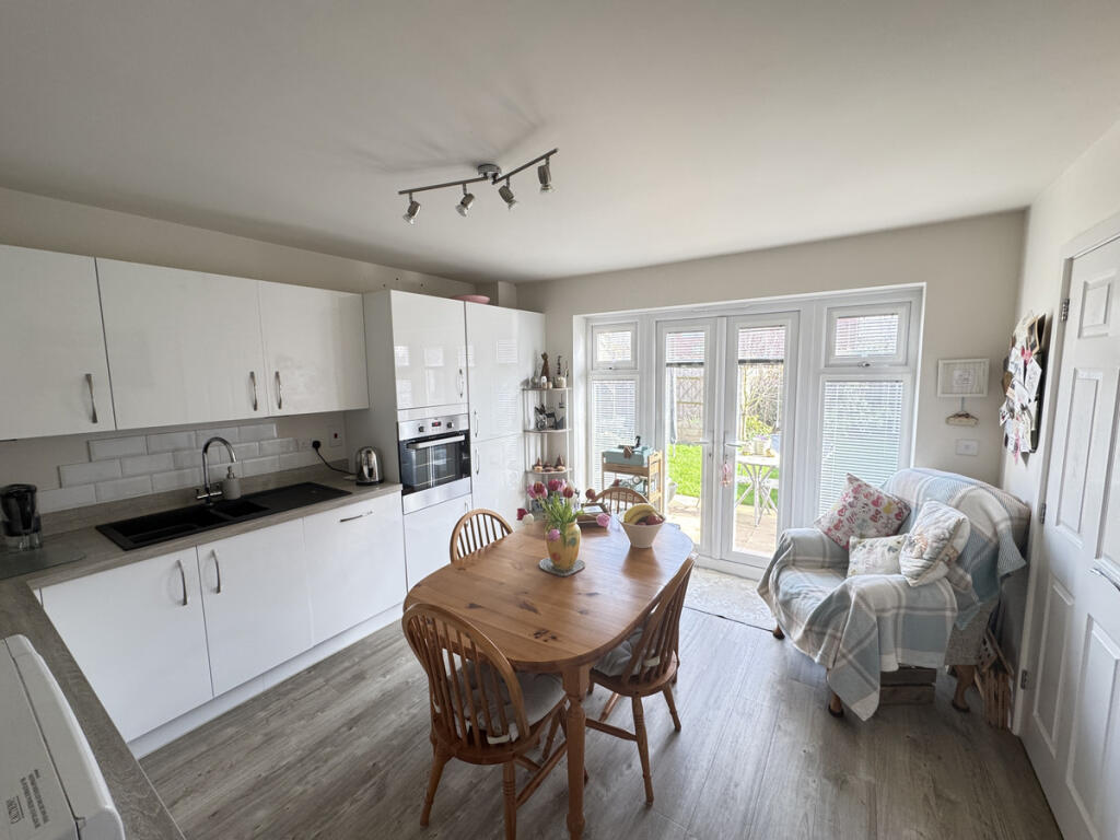 Moorhen Grove, Southam, CV47 photo 3