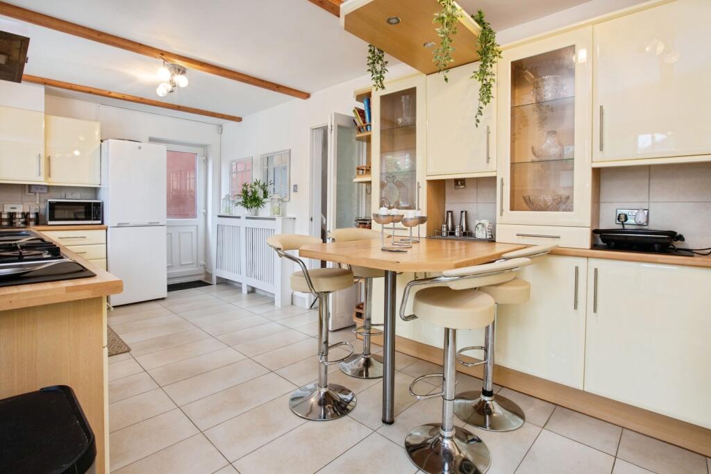 House in Nottingham - View 4