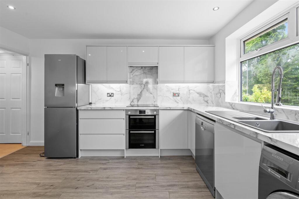 Thornaby Road, Thornaby, Stockton-On-Tees photo 3