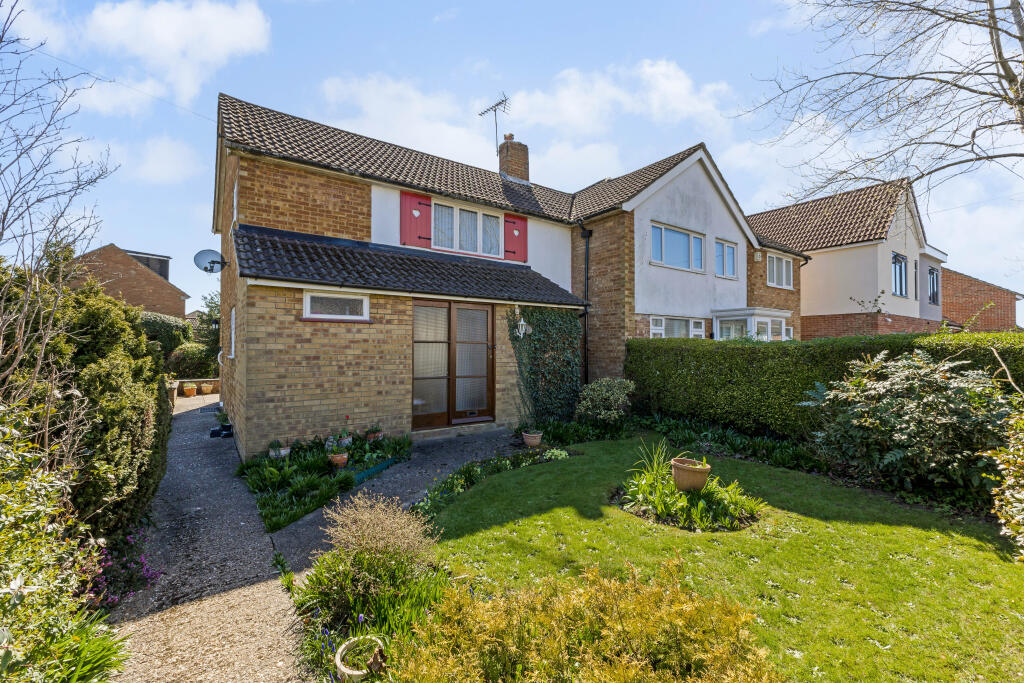 Main image of property: Morris Way, St. Albans, AL2