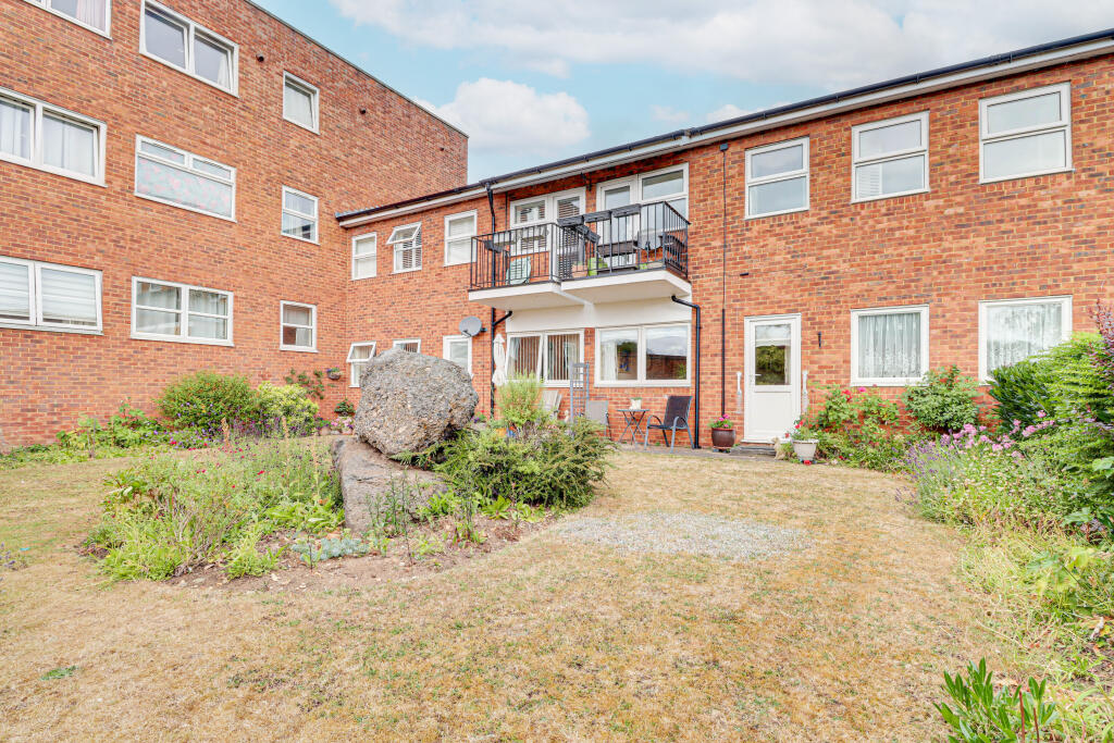 Additional image 9 of The Priory, Monks Close, Redbourn, AL3