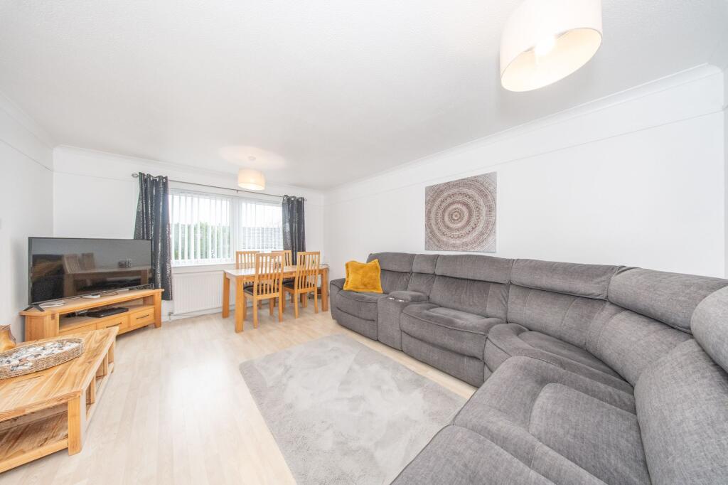 House in Livingston, Deans - View 2