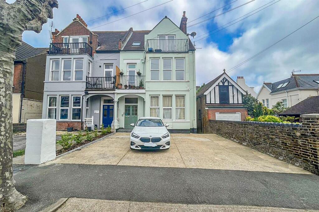 Main image of property: Manor Road, Westcliff-on-Sea