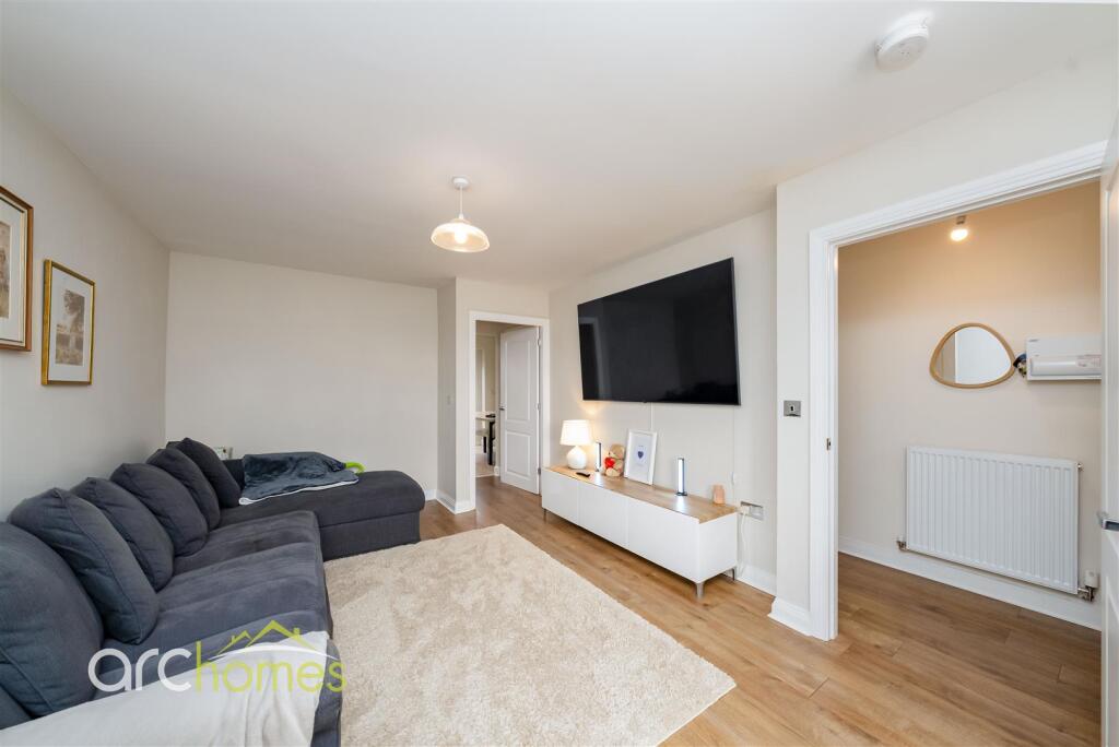 House in Manchester, Tyldesley - More