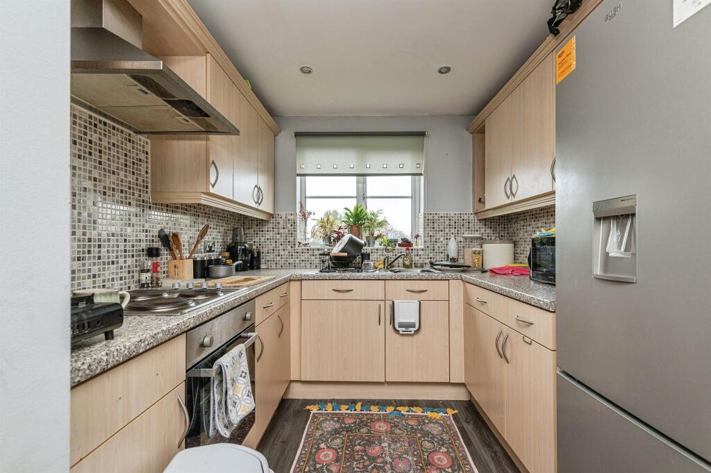 Apartment in Bradford, West Yorkshire - View 2