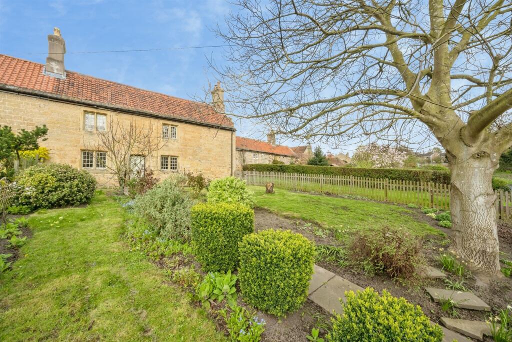 Main image of property: Lidget Lane, Hickleton, Doncaster