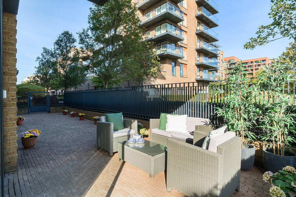Apartment in London, Royal Borough of Greenwich - View 4