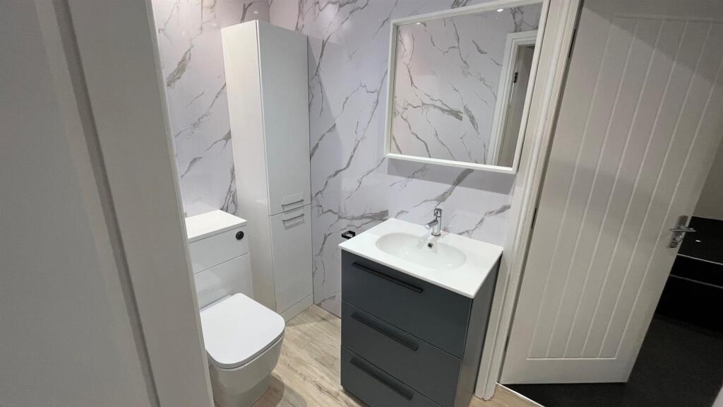 6 bedroom house for rent