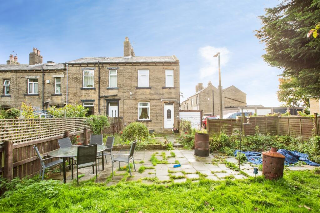 House in Calderdale, West Yorkshire - More