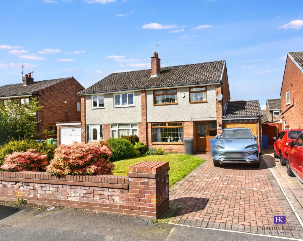 Main image of property: Duncansby Crescent, Great Sankey, WA5