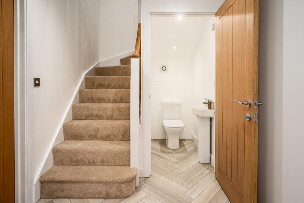 St. Johns Road, Bath, BA2 - View 6