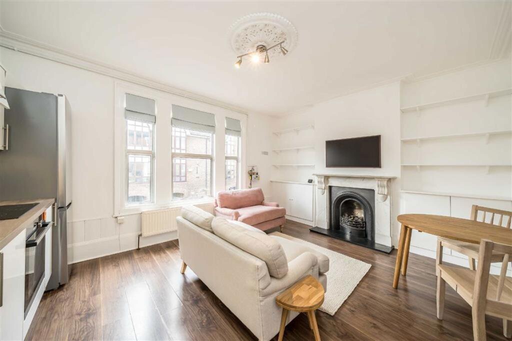 Apartment in London - View 2