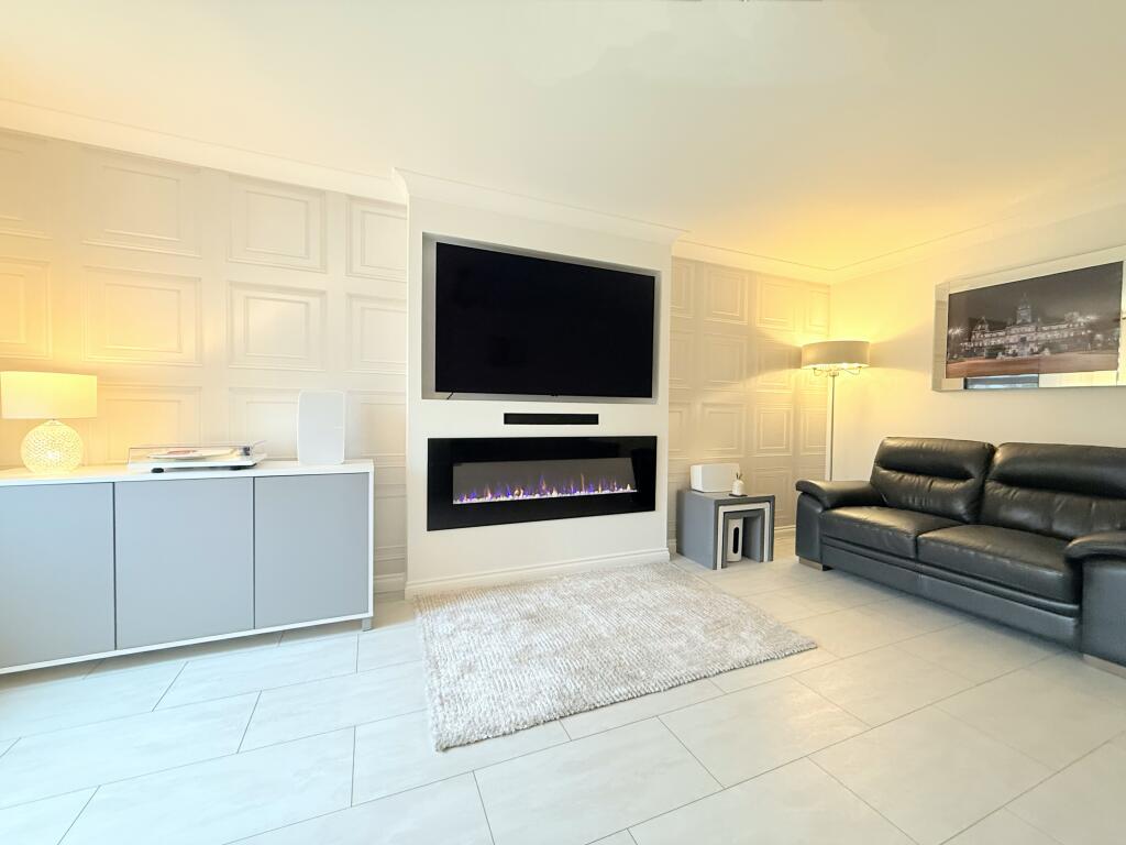 34, Foxdale Drive, Bonnybridge, Falkirk, FK4 2FE photo 4