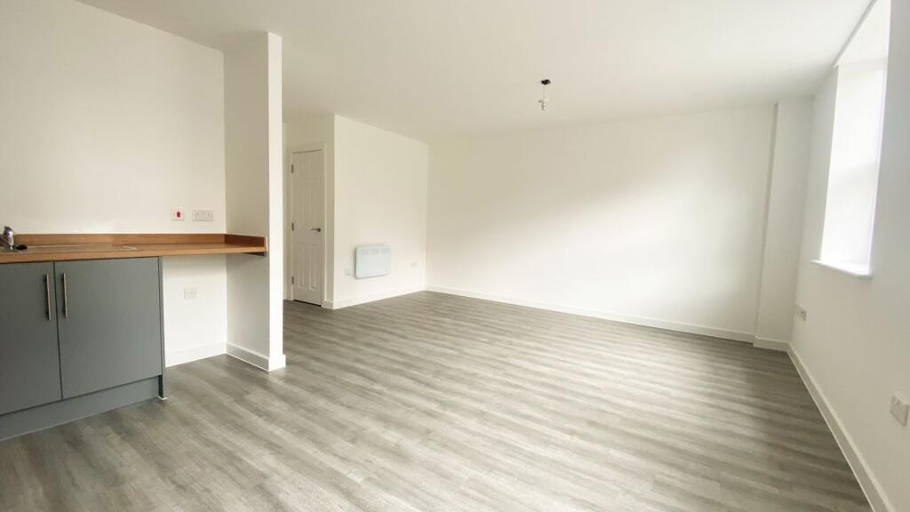 Apartment in Taunton - View 4