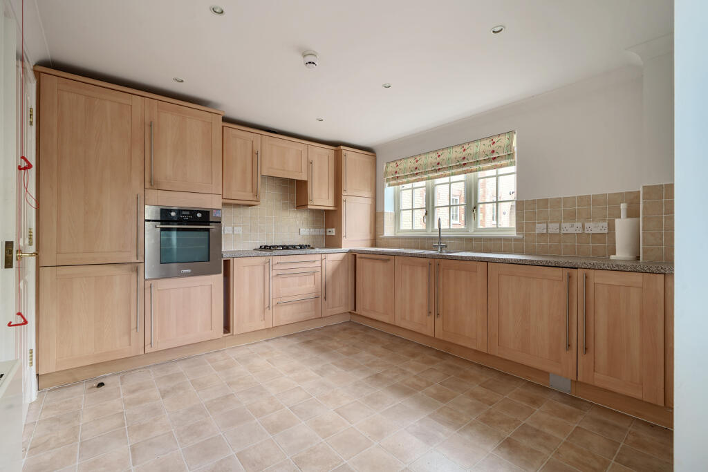 Gatchell Oaks, Trull photo 3