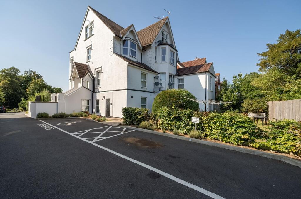 Main image of property: London Road, 1st Floor, Guildford