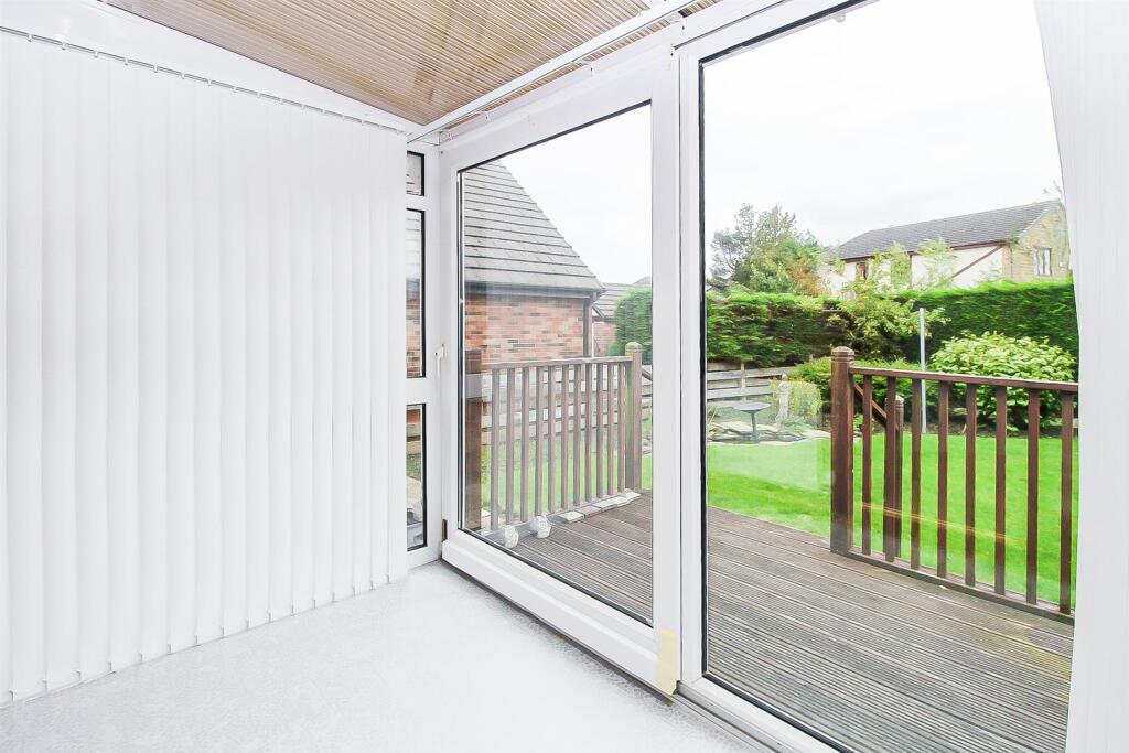 House in Wakefield - View 4