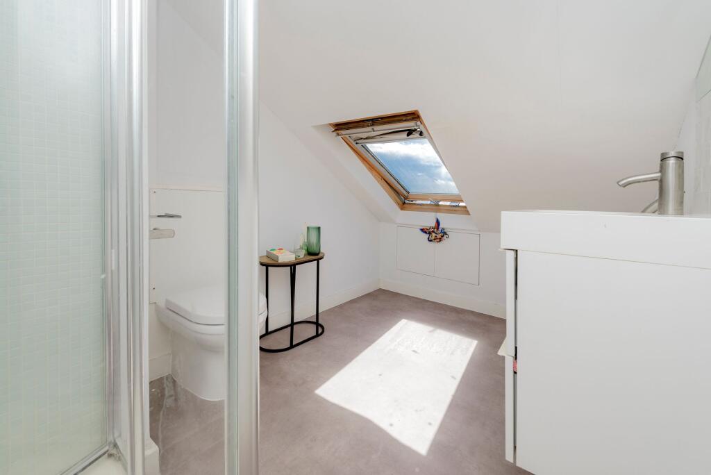 Apartment in London, Brondesbury Park, Brondesbury - View 5