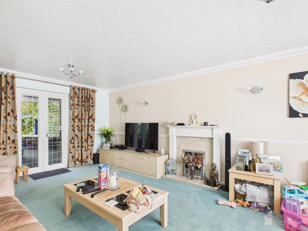 House in Bishop's Stortford, St Michael's Mead - View 4
