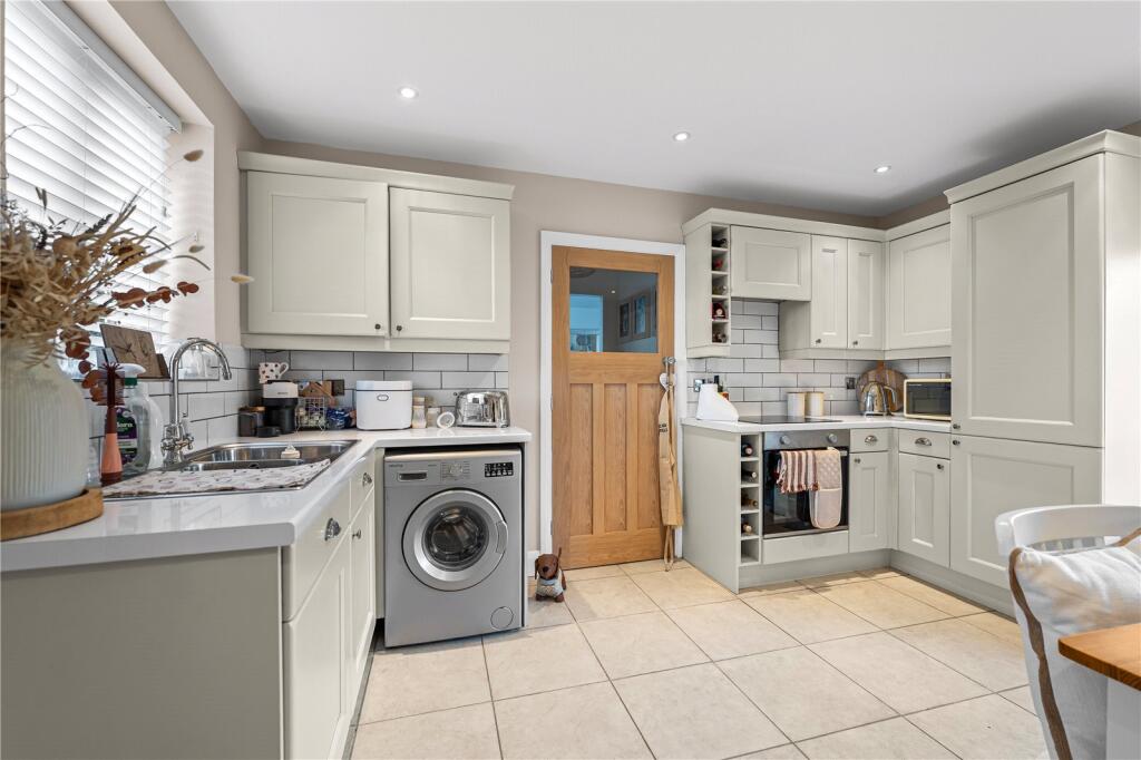 House in Ashfield, Kirkby-in-Ashfield, Sutton-in-Ashfield - View 3