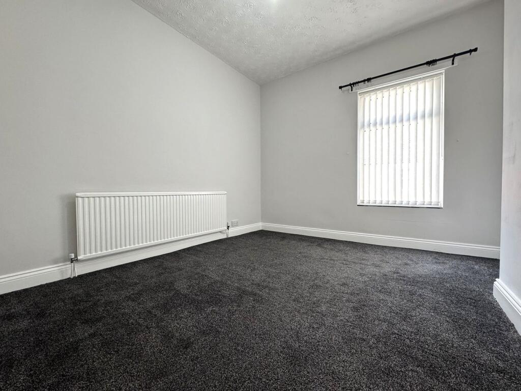 House in East Staffordshire, Horninglow and Eton - More