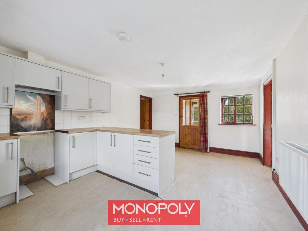 House in St Asaph, Trefnant - More