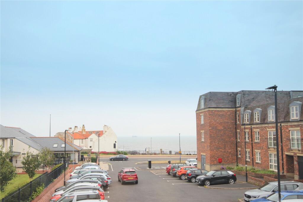 Apartment in North Tyneside, Cullercoats - View 5
