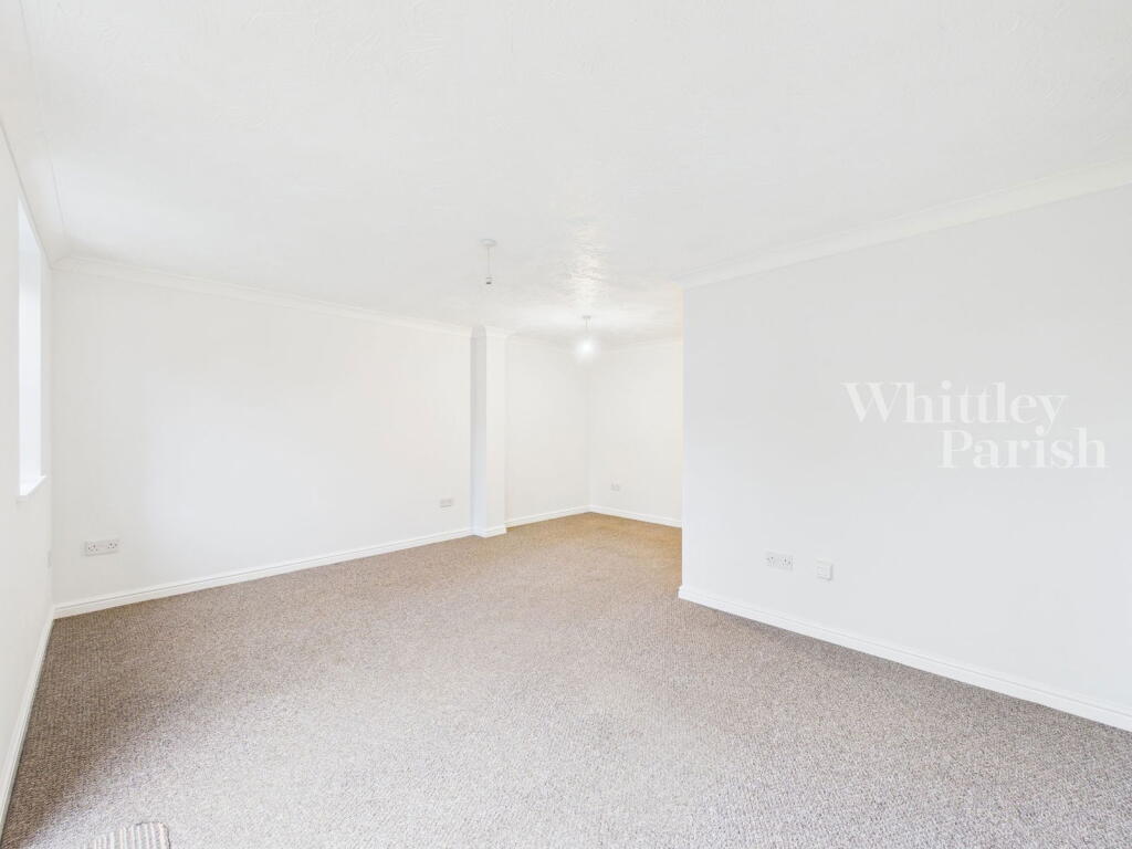 Mallow Close, Attleborough, NR17 1XZ photo 3