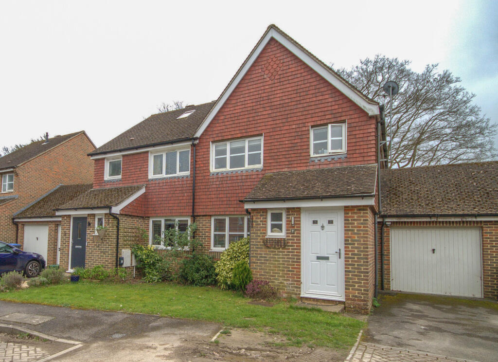 Main image of property: Dunlop Close, Sayers Common