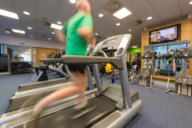 CRP_B900_Brochure_Images_Gym.jpg