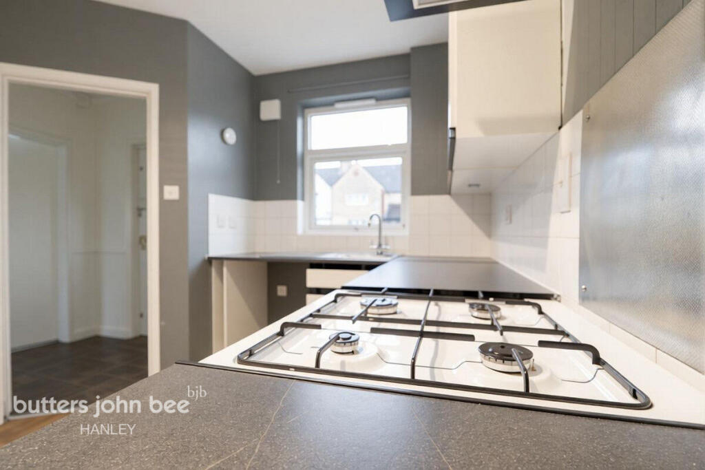 House in Stoke-on-Trent, Longton - View 3