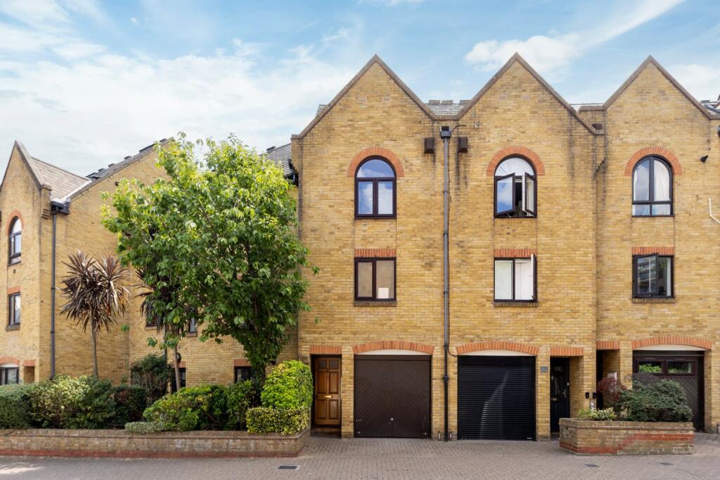 Main image of property: Kennet Street, London, E1W