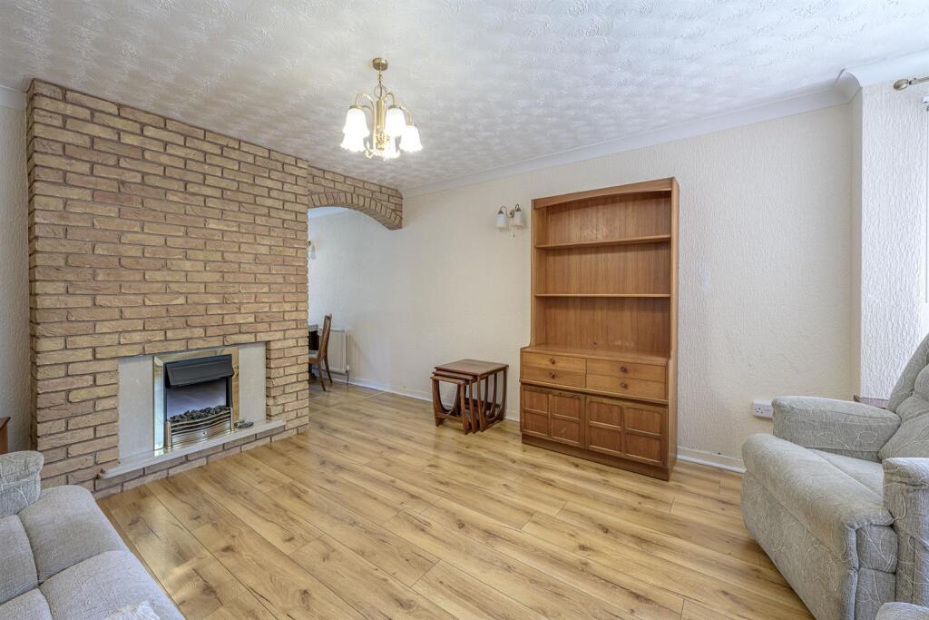 House in Dudley - View 3