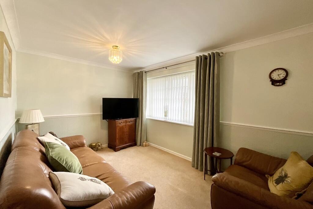 Apartment in Sheffield - View 3