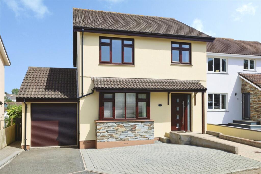 4-bed detached on Valley View, Bideford, Devon, £347,500