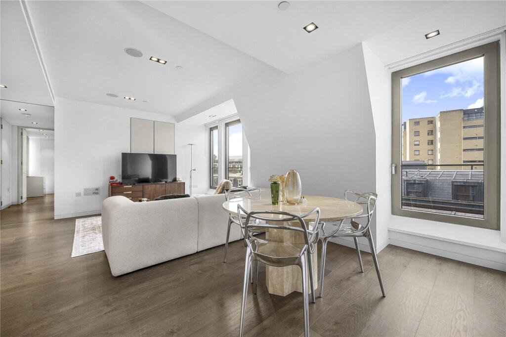 Apartment in London - More