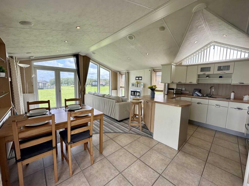 Perowne Way, Sandown, PO36 9PS photo 4