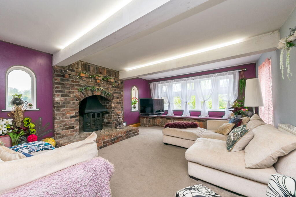 Glade Manor, Lane Head Lane, Kirkburton, HD8 photo 4