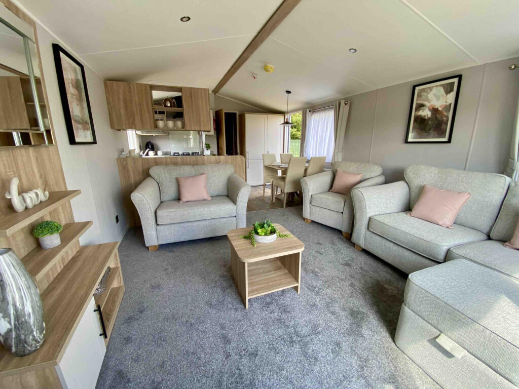 The Oaks Holiday Park, Chapel Road, IP10 photo 3