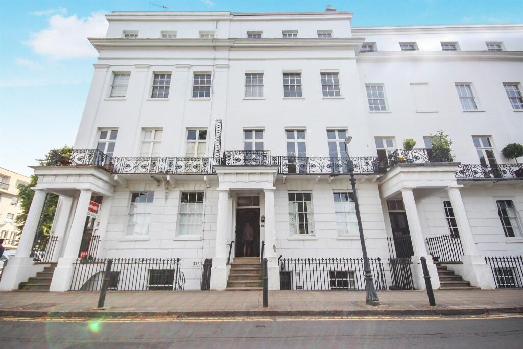 Main image of property: Clarendon Square, Leamington Spa