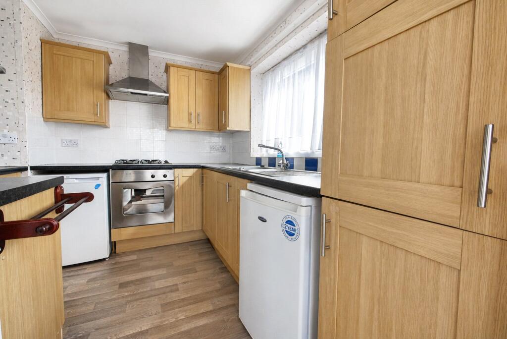 House in Lincoln - View 2