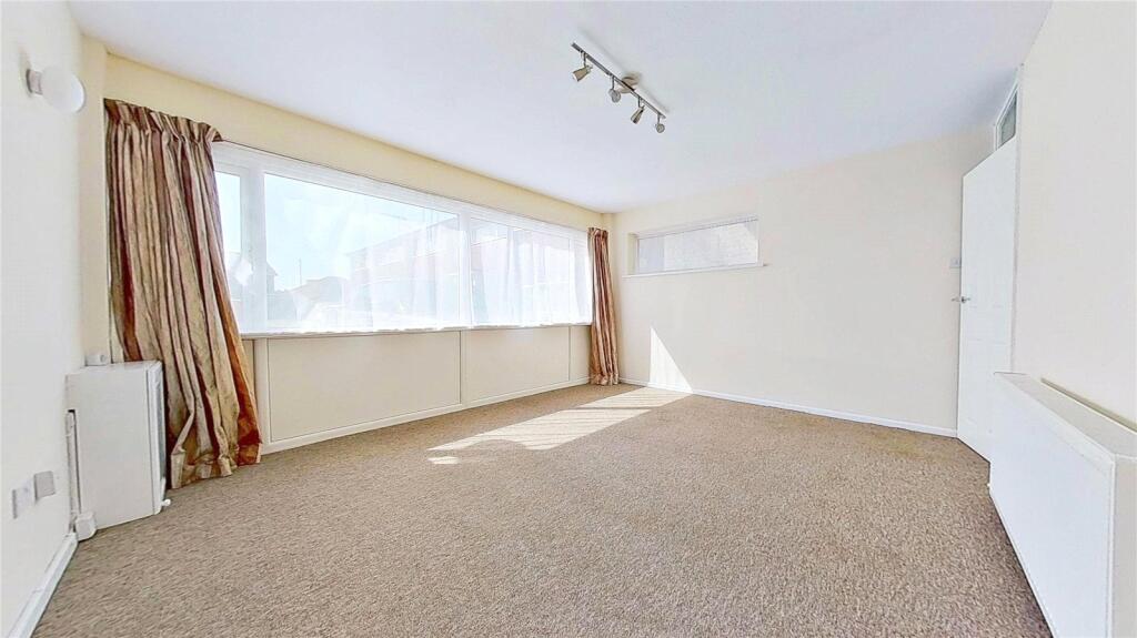 Meadow Lane, Lancing, West Sussex, BN15 - View 5
