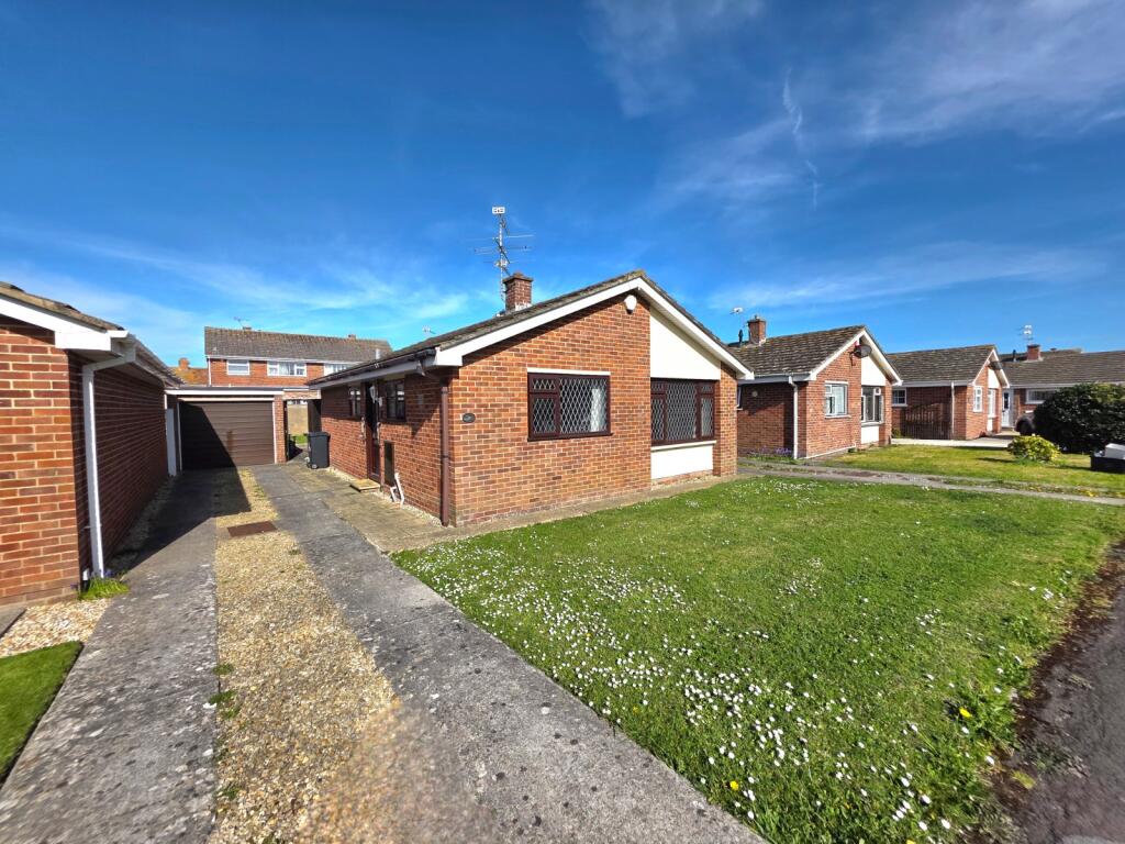 Main image of property: Broadhurst Gardens, Burnham-on-Sea, Somerset, TA8