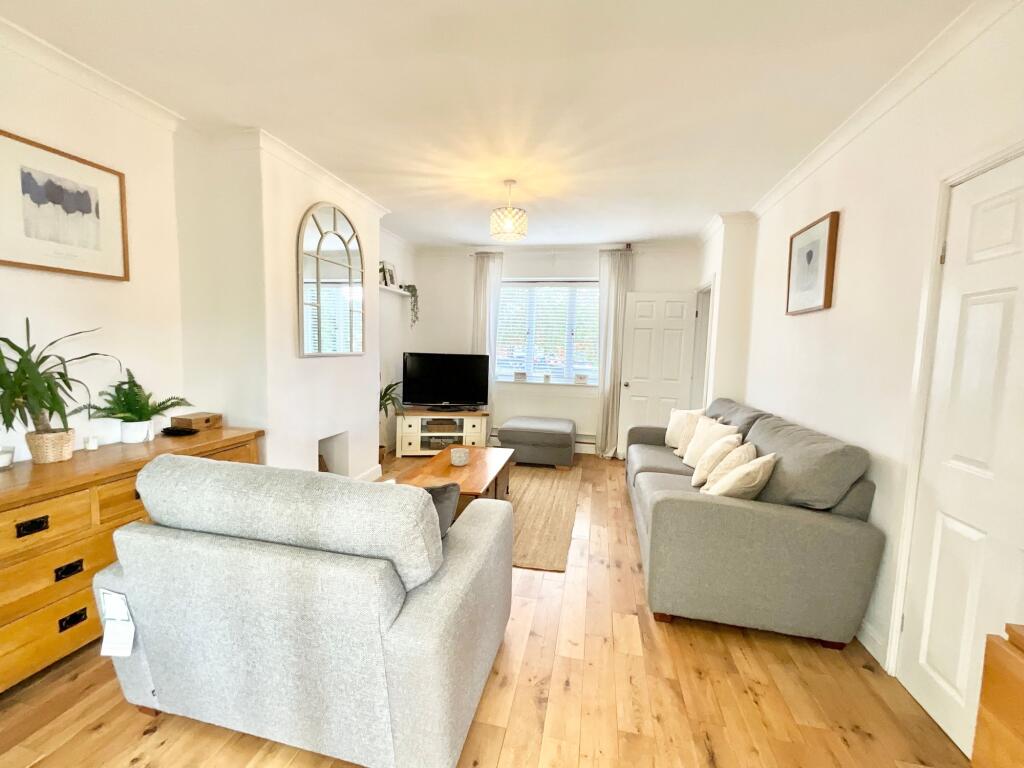 House in Stafford, Eccleshall - More