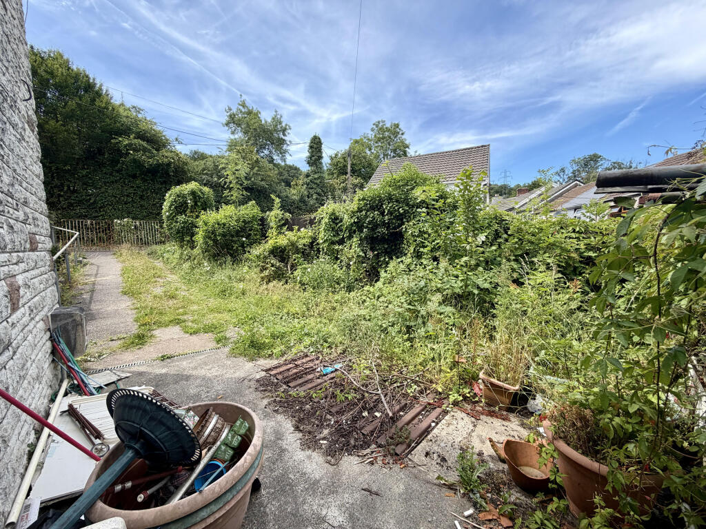 House in Aberdare, Aberaman North - View 5