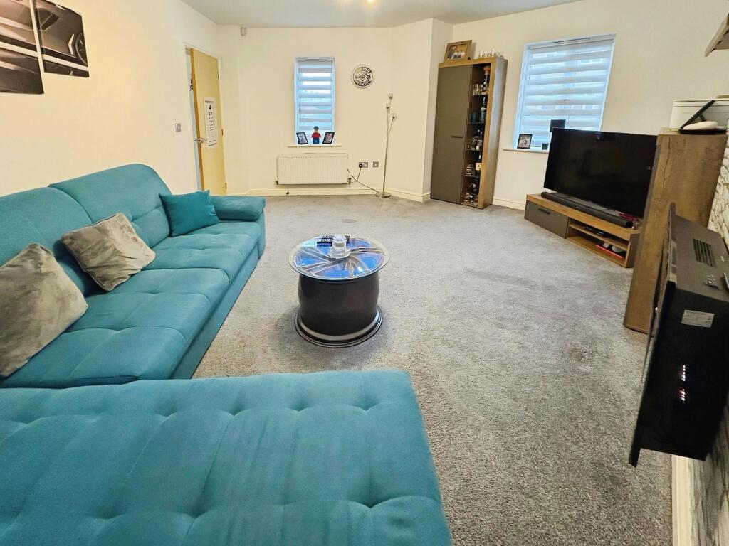 Bennet Drive, Nottingham, NG17 photo 4