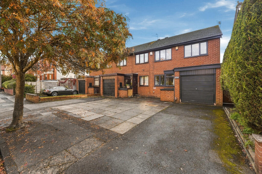 3-bed terraced on Norris Avenue, Stockport, SK4, £360,000