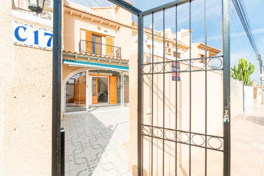 Main image of property: Valencia, Alicante, Torrevieja