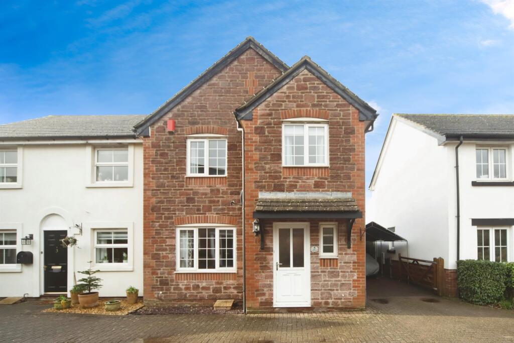 Main image of property: Summerleaze Crescent, Taunton